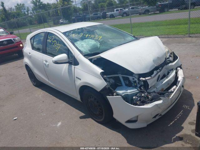  Salvage Toyota Prius c