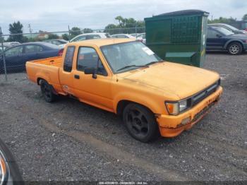  Salvage Toyota Pickup