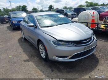  Salvage Chrysler 200