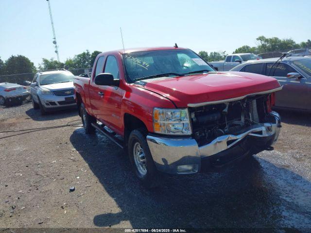  Salvage Chevrolet Silverado 2500