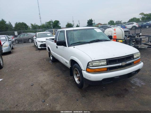  Salvage Chevrolet S-10