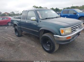  Salvage Toyota T100
