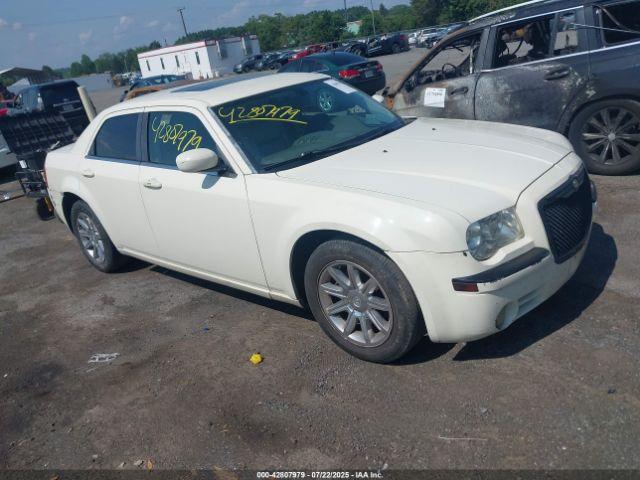  Salvage Chrysler 300