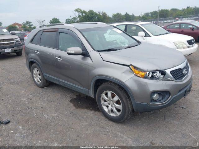  Salvage Kia Sorento