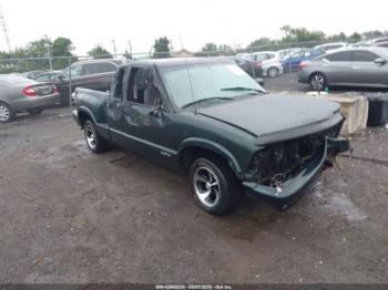  Salvage Chevrolet S-10
