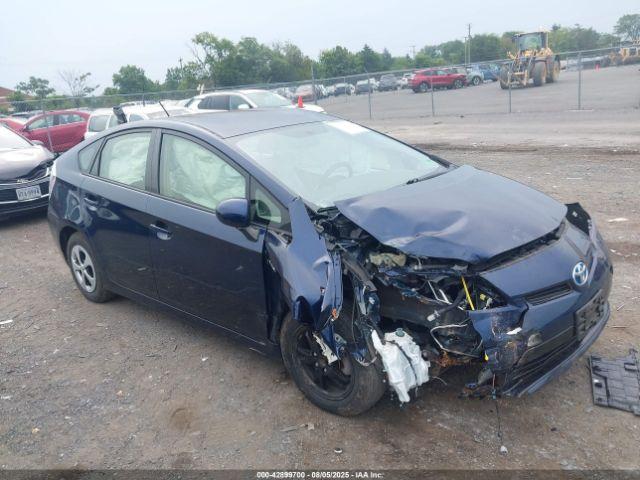  Salvage Toyota Prius