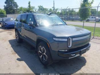  Salvage Rivian R1s