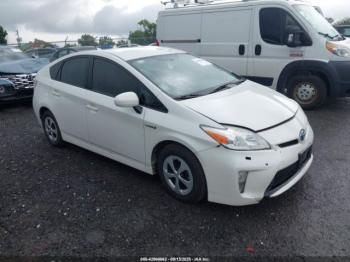  Salvage Toyota Prius