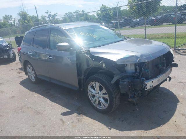  Salvage Nissan Pathfinder