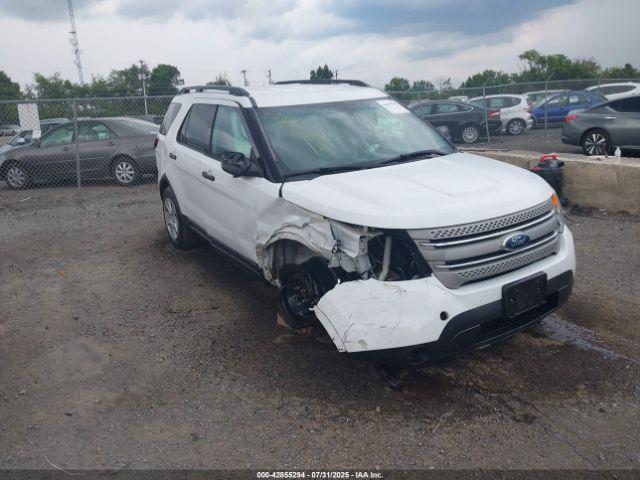  Salvage Ford Explorer