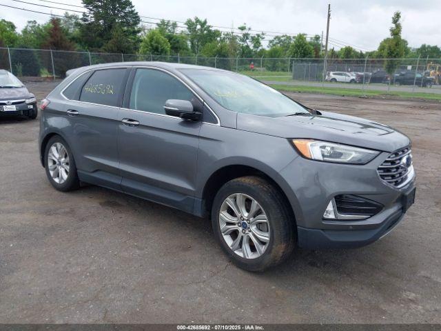  Salvage Ford Edge