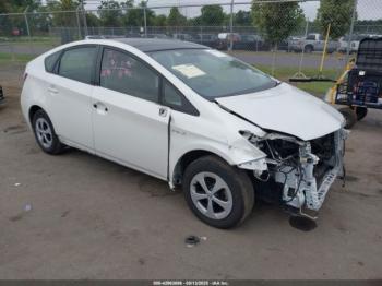  Salvage Toyota Prius