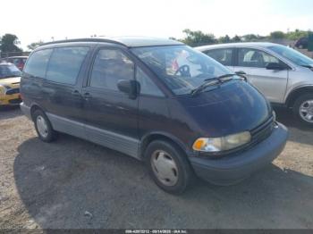  Salvage Toyota Previa