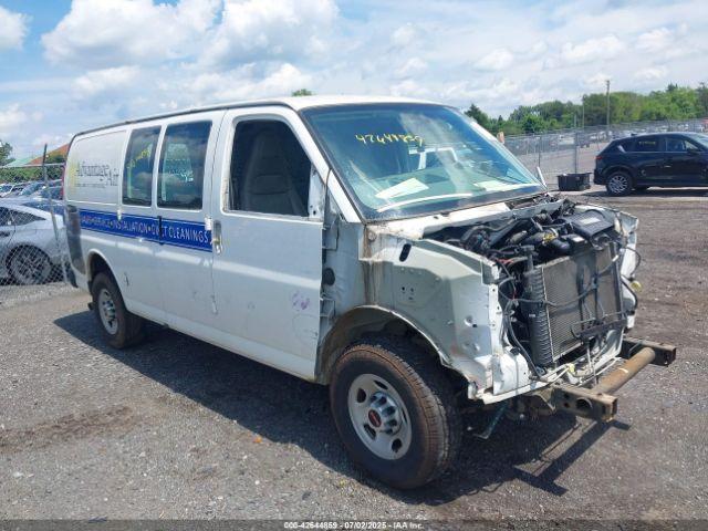  Salvage GMC Savana