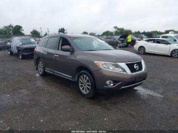  Salvage Nissan Pathfinder