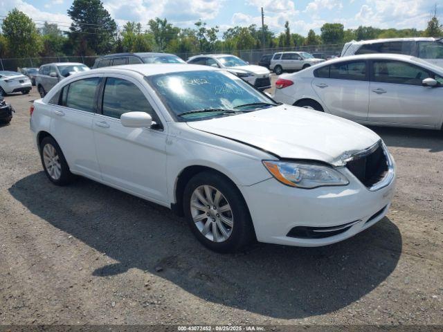  Salvage Chrysler 200