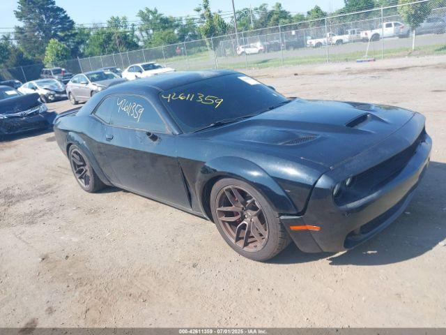  Salvage Dodge Challenger