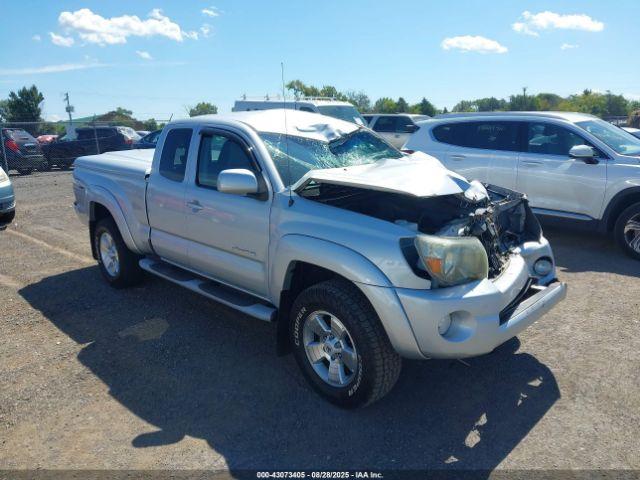  Salvage Toyota Tacoma