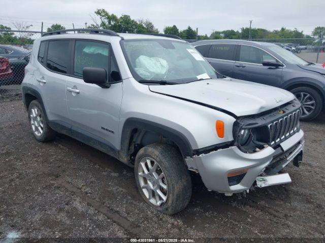  Salvage Jeep Renegade