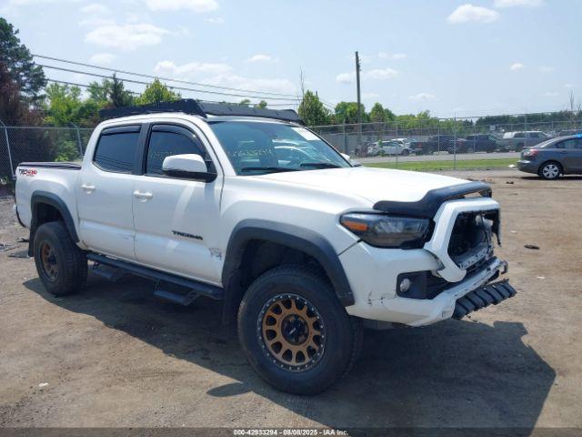  Salvage Toyota Tacoma