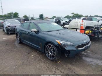  Salvage Kia Stinger