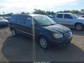  Salvage Chrysler Town & Country