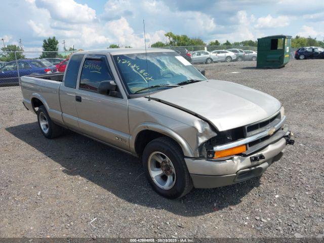  Salvage Chevrolet S-10