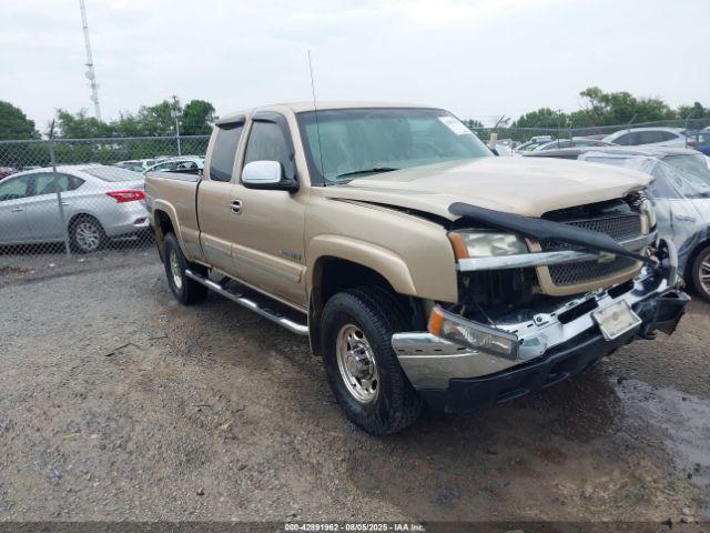  Salvage Chevrolet Silverado 2500