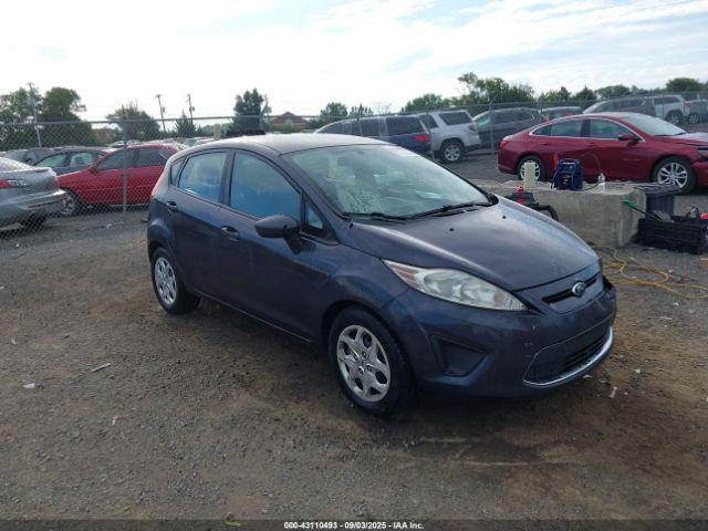  Salvage Ford Fiesta