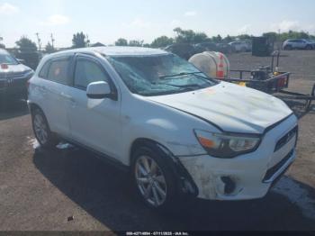  Salvage Mitsubishi Outlander