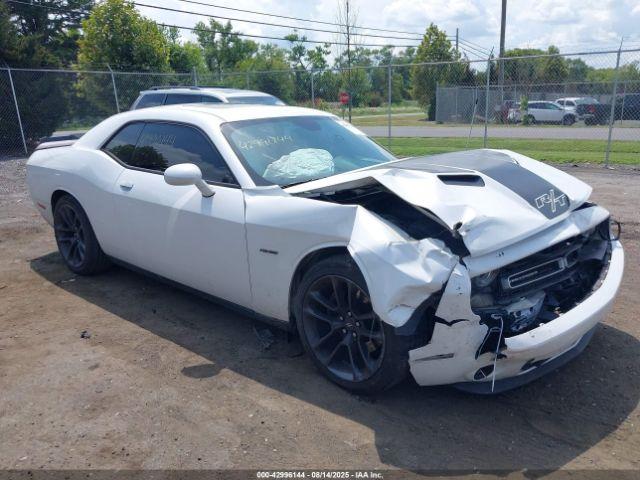  Salvage Dodge Challenger