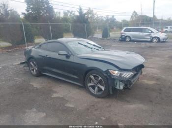  Salvage Ford Mustang