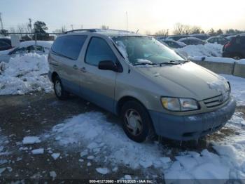  Salvage Toyota Sienna