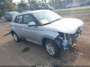  Salvage Hyundai VENUE