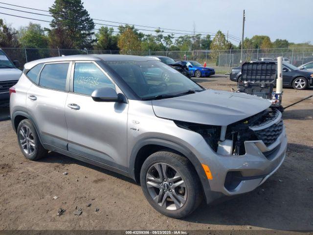  Salvage Kia Seltos