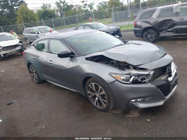  Salvage Nissan Maxima