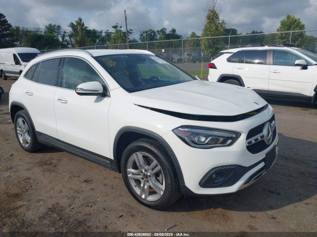  Salvage Mercedes-Benz GLA