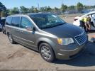 Chrysler Town & Country Limited Image 1