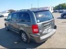 Chrysler Town & Country Limited Image 11