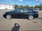 Toyota Camry Le Image 6