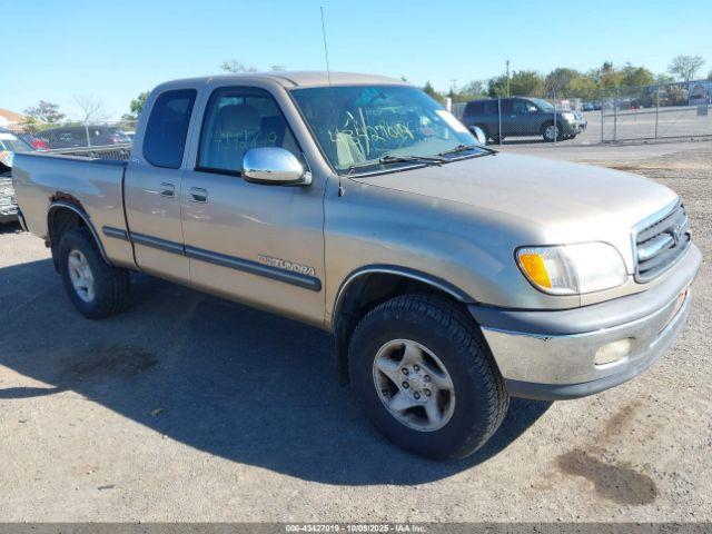  Salvage Toyota Tundra