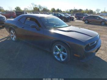  Salvage Dodge Challenger