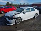 Toyota Camry Le Image 13