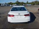 Toyota Camry Le Image 11