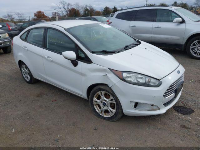  Salvage Ford Fiesta