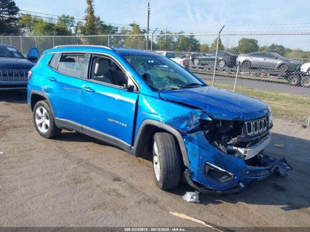  Salvage Jeep Compass