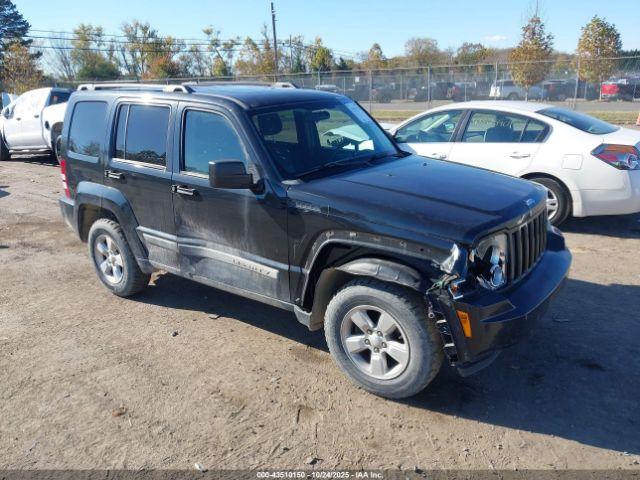  Salvage Jeep Liberty