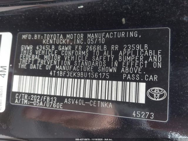 Toyota Camry Le Image 8