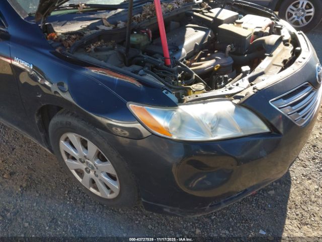 Toyota Camry Image 9