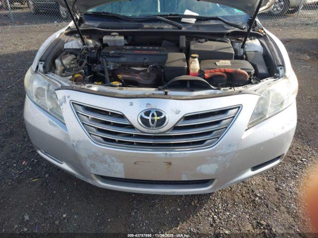 Toyota Camry Image 11